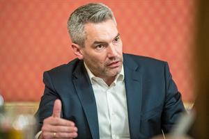 "Gewalt ist weder im privaten Lebensbereich noch in der Öffentlichkeit tolerierbar", sagte Innenminister Karl Nehammer.