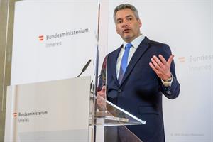 Extremismus – egal, ob er politisch oder religiös motiviert ist – hat in einer demokratischen Gesellschaft keinen Platz.