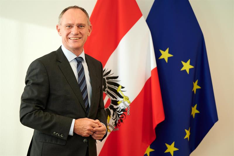 Innenminister Gerhard Karner dankt den Ermittlerinnen und Ermittlern.